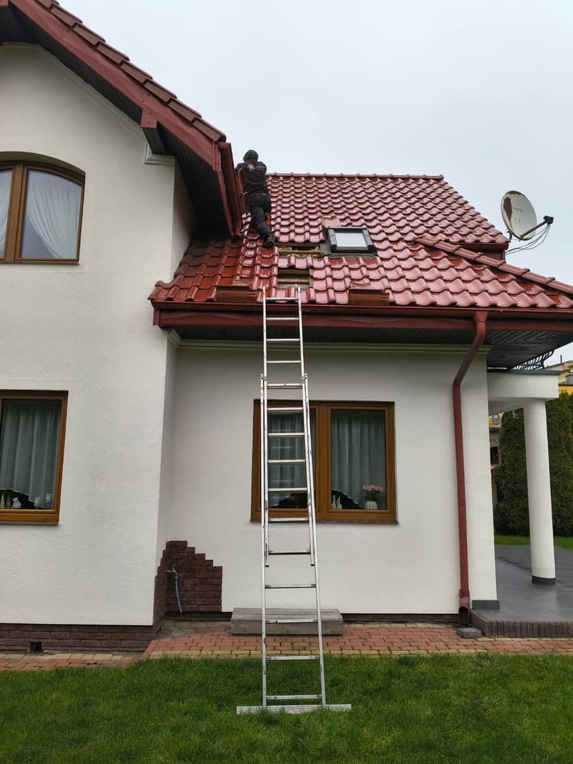 praca na dachu